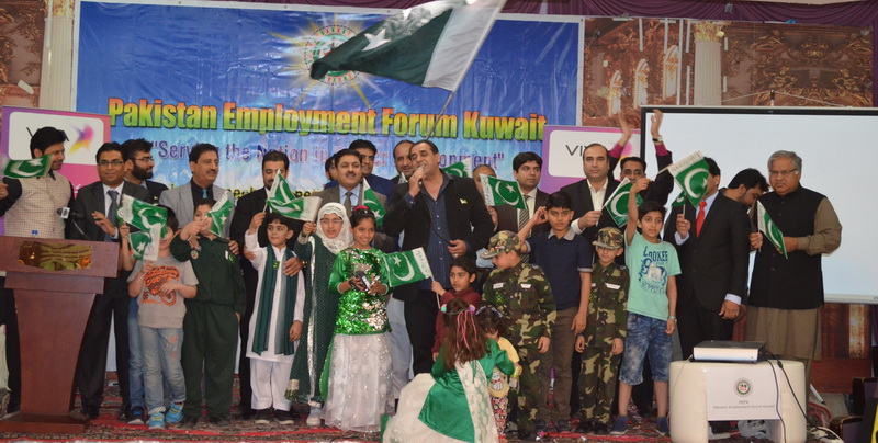پاکستان ایمپلائمنٹ فورم کویت کے ساتویں سالانہ پروگرام میں انٹر سکول تقریری اور آرٹ کے مقابلے 3