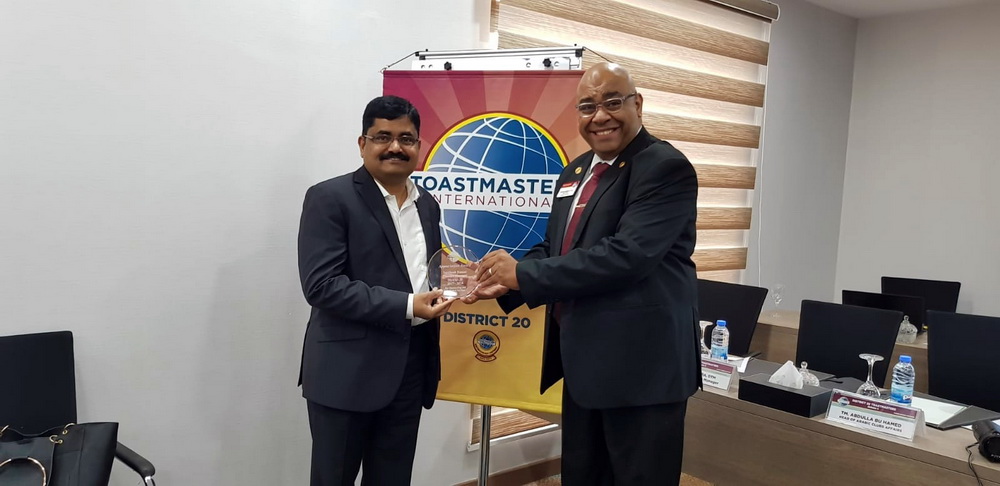 ٹوسٹ ماسٹرز ڈسٹرکٹ 20 کویت اور بحرین کے لیے سال 2018-2019 کی نئی کابینہ تشکیل دی گئی 2