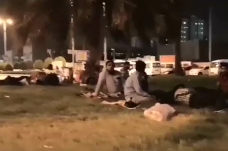 Amnesty seekers spend night under open sky