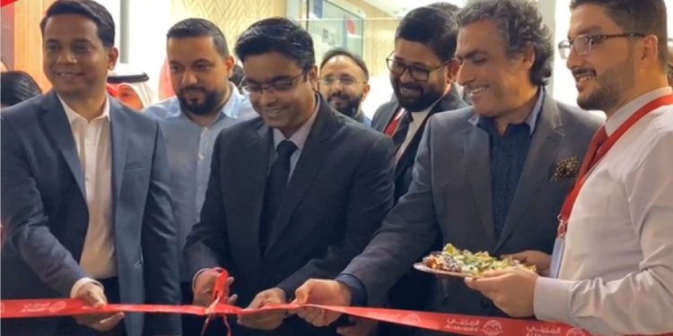 کویت کی معروف ایکسچینج کمپنی المزینی ایکسچینج کی 119ویں برانچ کا افتتاح 1
