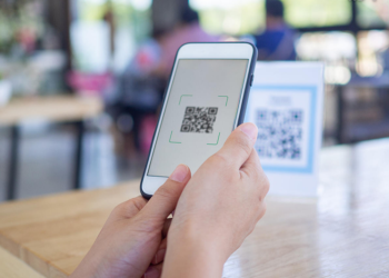 کویتی وزارت داخلہ نے عوام کو ریستورانوں اور بازاروں میں QR کوڈز استعمال کرتے وقت محتاط رہنے کی ہدایت کردی