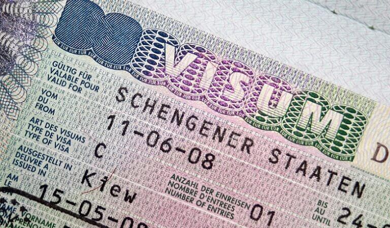کویتی باشندوں کو قانونی طور پر 'شینجن ویزا' کے حصول کیلئے قواعد کی پابندی کرنے کی تاکید 1
